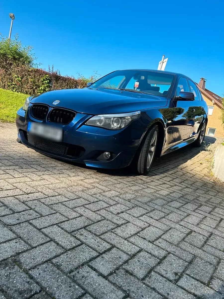 Gebraucht BMW 530 M Sport 235 PS (172 kW) 2008 Blau Limousine