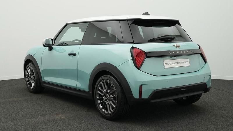 Usata Mini Cooper 114 kW (156 CV) 2025 Verde Utilitaria