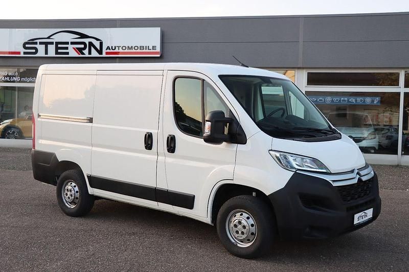 Weiß Gebraucht 2021 Citroën Jumper Van / Kleinbus | 17.490 € (Superpreis) - Bild 1/4
