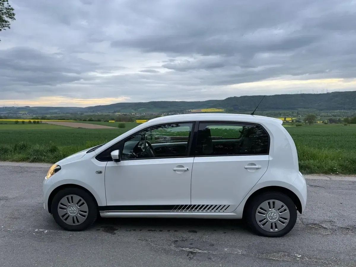 Second-hand VW up! move up! 60 CP (44 kW) 2016 Alb Hatchback
