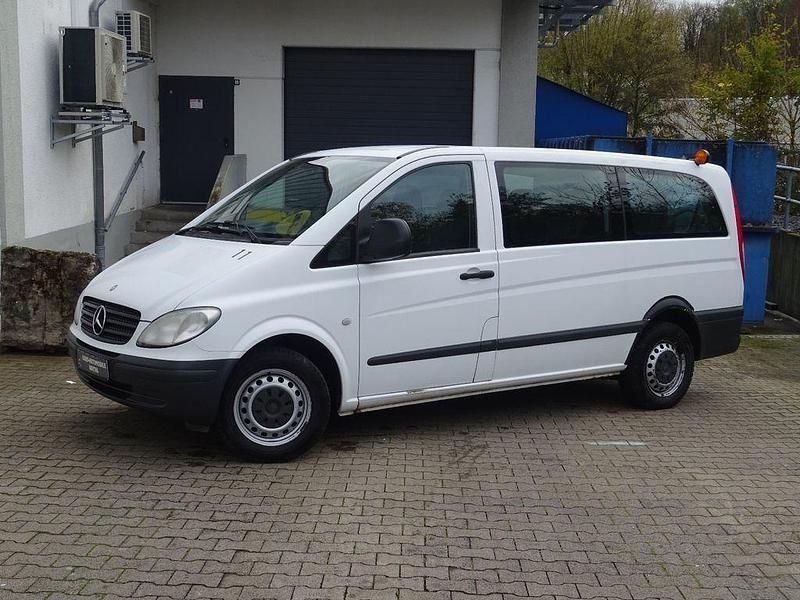 Weiß Gebraucht 2009 Mercedes Vito Van / Kleinbus | 5.999 € (Teuer) - Bild 1/4