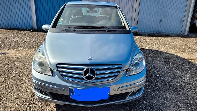 Blau Gebraucht 2006 Mercedes B170 Van / Kleinbus | 2.850 € (Fairer Preis) - Bild 1/4