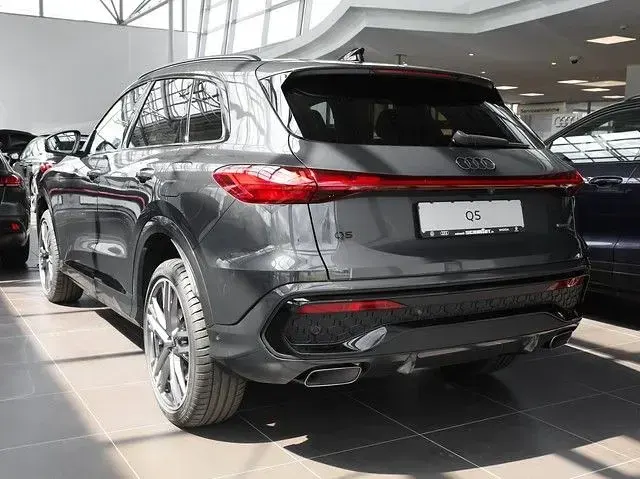 Neu Audi Q5 Sport 367 PS (269 kW) 2026 Tamboragrau metallic SUV