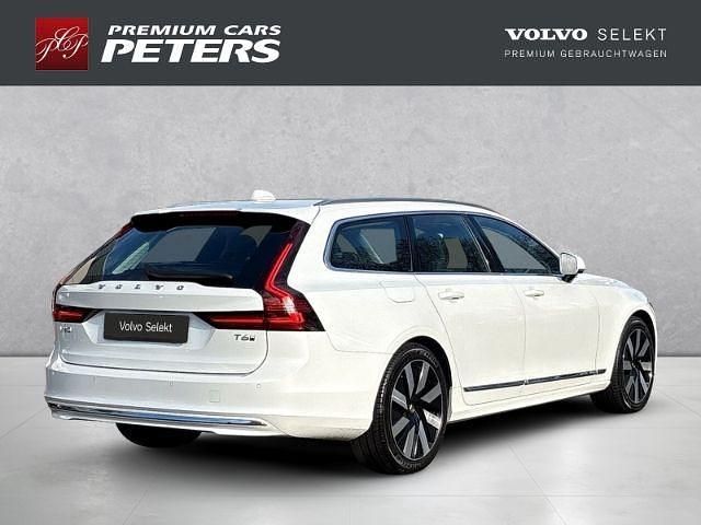 Gebraucht Volvo V90 Core 398 PS (292 kW) 2025 Weiss Kombi
