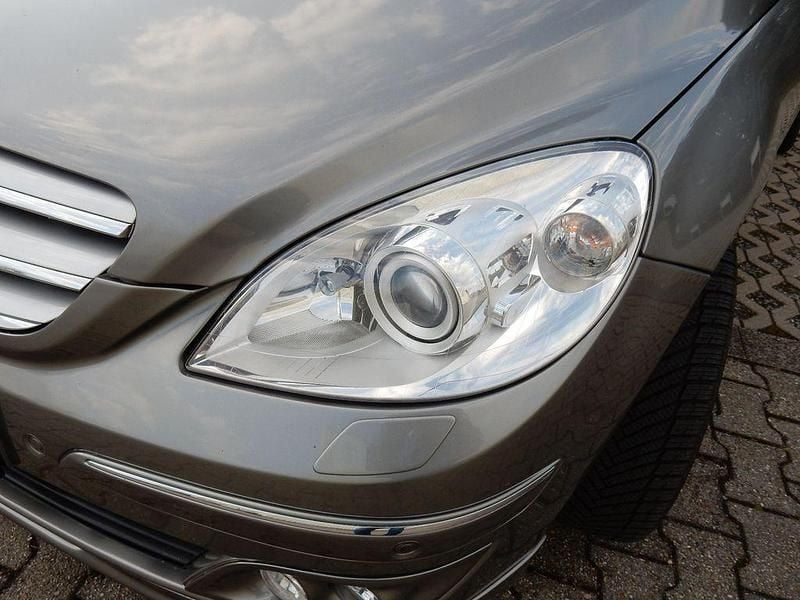 Gebraucht Mercedes B200 193 PS (141 kW) 2005 Beige Van / Kleinbus