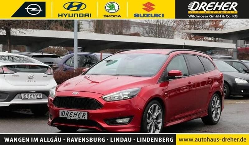 Rot Gebraucht 2018 Ford Focus ST-Line Kleinwagen | 15.980 € (Fairer Preis) - Bild 1/1