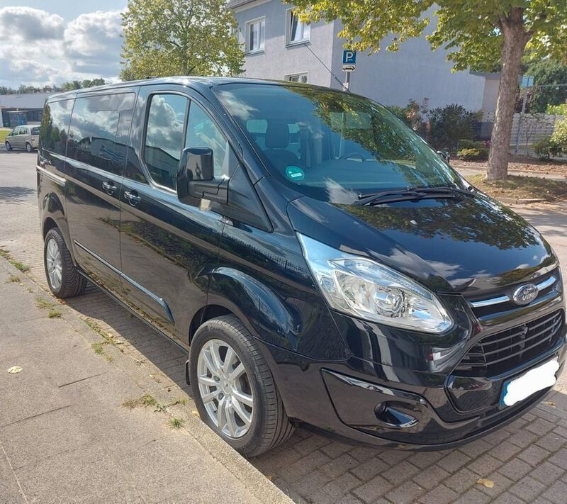 Schwarz Gebraucht 2013 Ford Tourneo Custom Titanium Van / Kleinbus | 19.999 € (Superpreis) - Bild 1/4