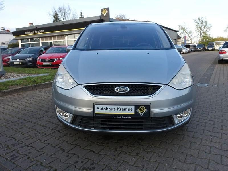 Gebraucht Ford Galaxy Ambiente 131 PS (96 kW) 2007 Silber Van / Kleinbus