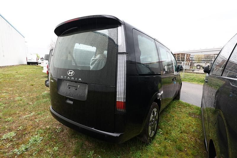 Neu Hyundai Staria 224 PS (164 kW) 2026 Abyss black mineraleffekt Van / Kleinbus