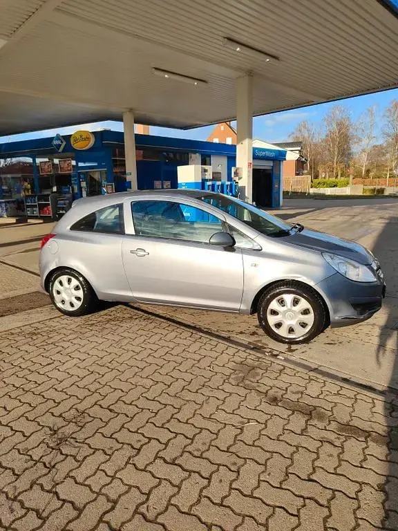 Używany Opel Corsa 80 KM (58 kW) 2009 Szary Hatchback