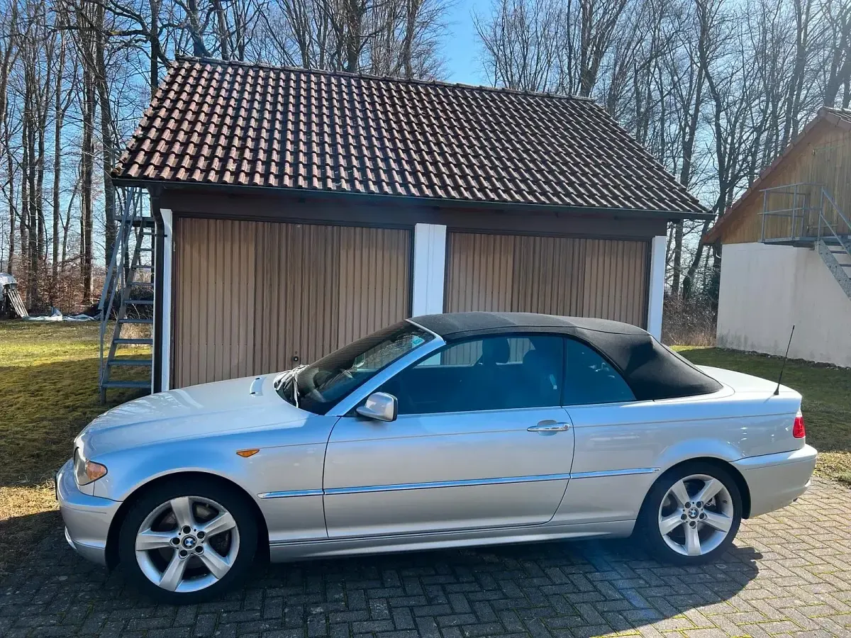 Gebraucht BMW 330 Cabriolet 231 PS (169 kW) 2003 Silber Cabrio