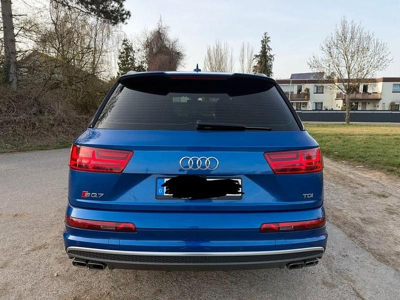 Gebraucht Audi SQ7 Ambiente 435 PS (319 kW) 2017 Blau SUV