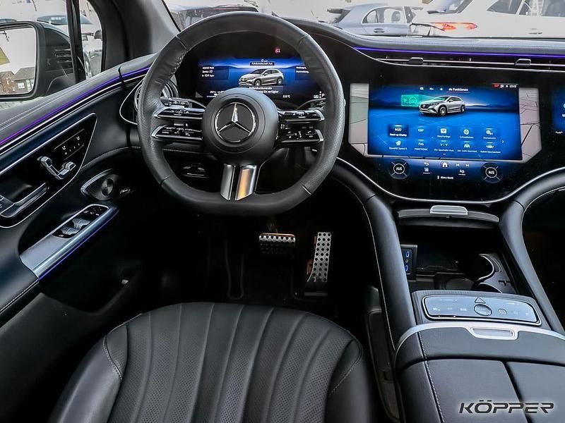 Gebraucht Mercedes EQE350 AMG Line Premium Plus 214 kW (292 PS) 2025 Silber SUV