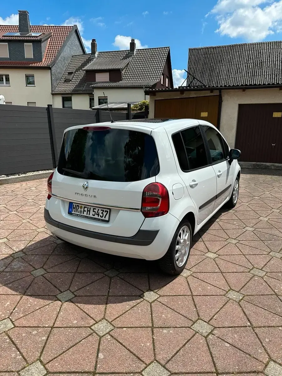 Gebraucht Renault Modus 75 PS (55 kW) 2012 Weiß Van / Kleinbus