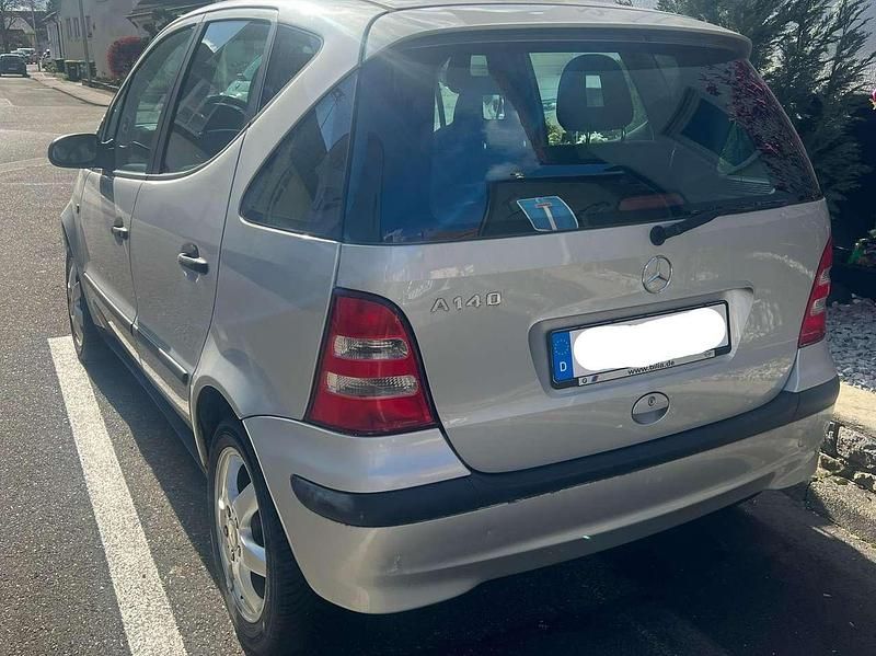 Gebraucht Mercedes A140 Classic 82 PS (60 kW) 2003 Silber Limousine