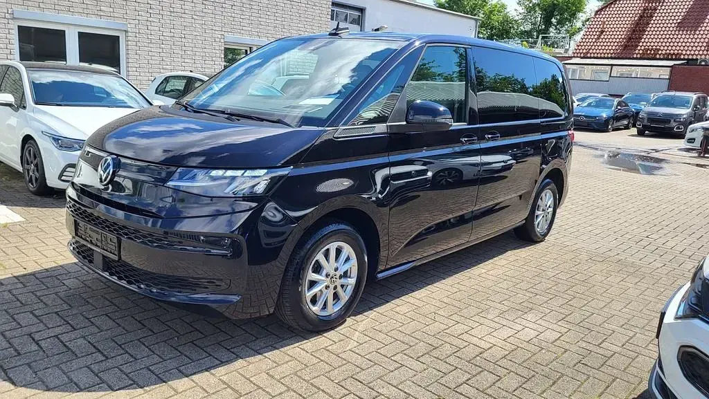 Gebraucht VW Multivan 150 PS (110 kW) 2023 Schwarz Van / Kleinbus
