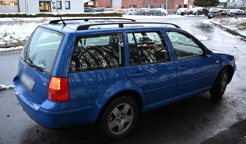 Gebraucht VW Golf IV Highline 101 PS (74 kW) 1999 Blau Kombi