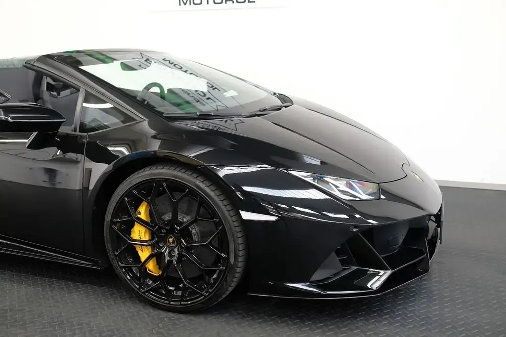Second-hand Lamborghini Huracán 639 CP (469 kW) 2025 Negru Cabrio