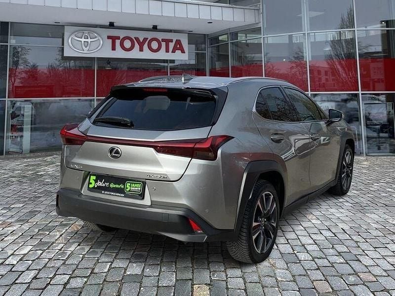Gebraucht Lexus UX 184 PS (135 kW) 2023 Andere SUV