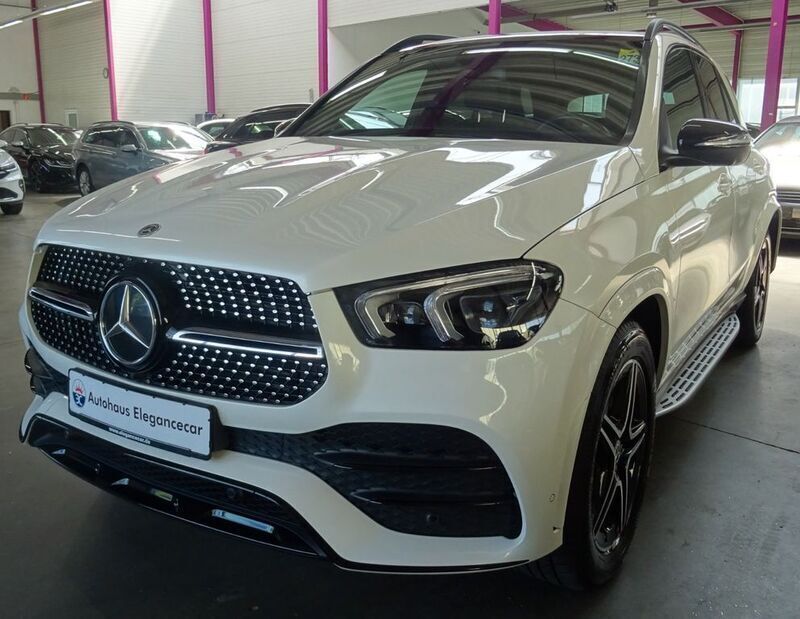 Weiß Gebraucht 2021 Mercedes GLE350 AMG SUV | 63.849 € (Fairer Preis) - Bild 1/4