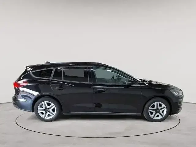 Gebraucht Ford Focus Cool & Connect 120 PS (88 kW) 2023 Schwarz Limousine