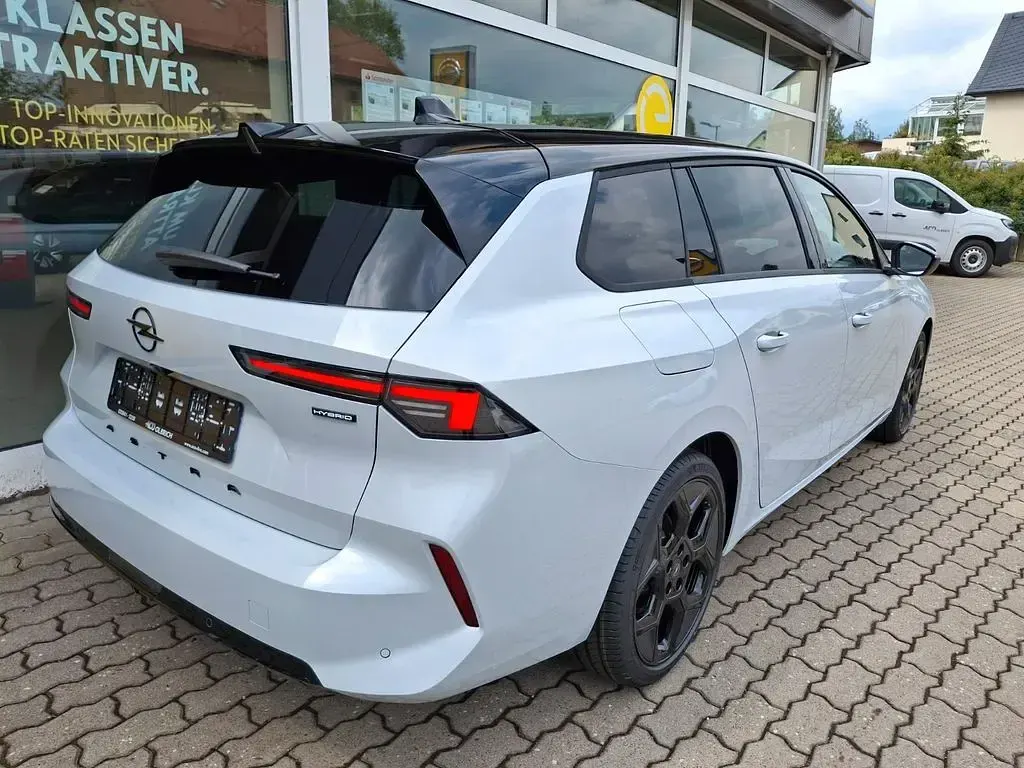 Neu Opel Astra 136 PS (100 kW) 2026 Weiß Kombi