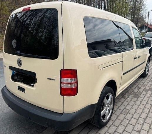 Second-hand VW Caddy Maxi 109 CP (80 kW) 2011 Bej Monovolum