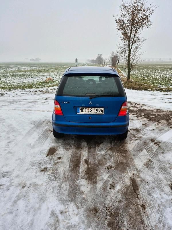 Gebraucht Mercedes A140 82 PS (60 kW) 1998 Blau Kleinwagen