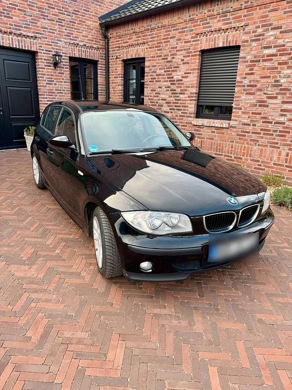Gebraucht BMW 116 116 PS (85 kW) 2006 Schwarz Kleinwagen