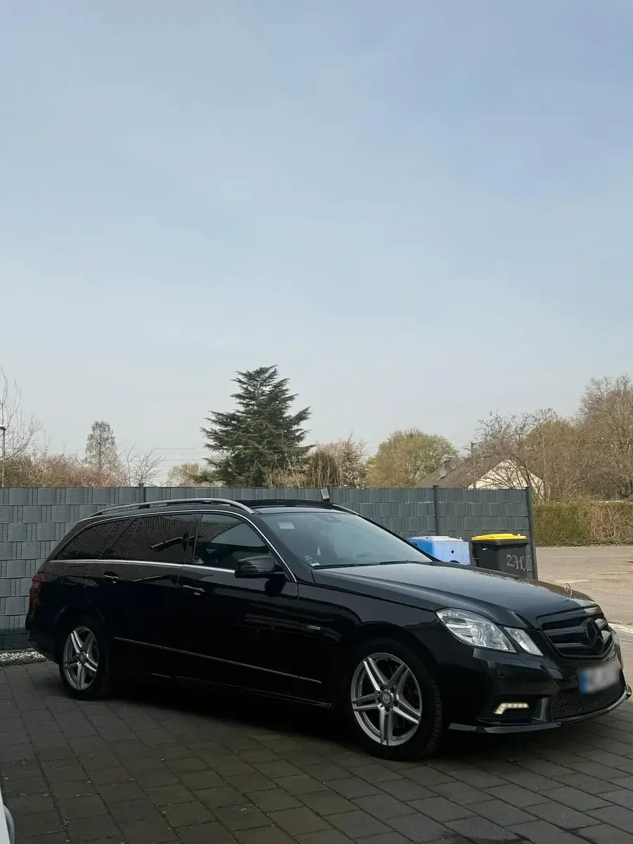 Gebraucht Mercedes E350 AMG 265 PS (194 kW) 2011 Schwarz Kombi