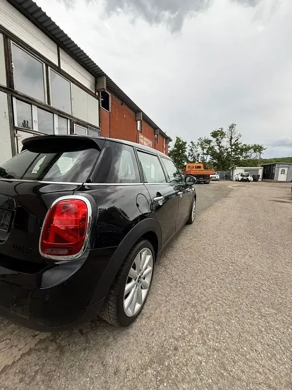 Gebraucht Mini Cooper 136 PS (100 kW) 2020 Schwarz Kleinwagen