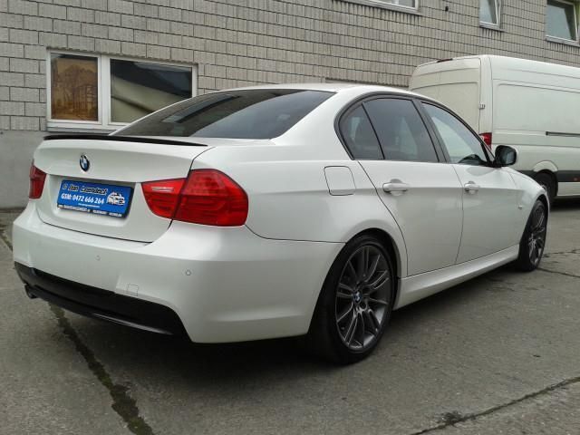Gebraucht BMW 318 185 PS (136 kW) 2011 Weiß metallic Limousine
