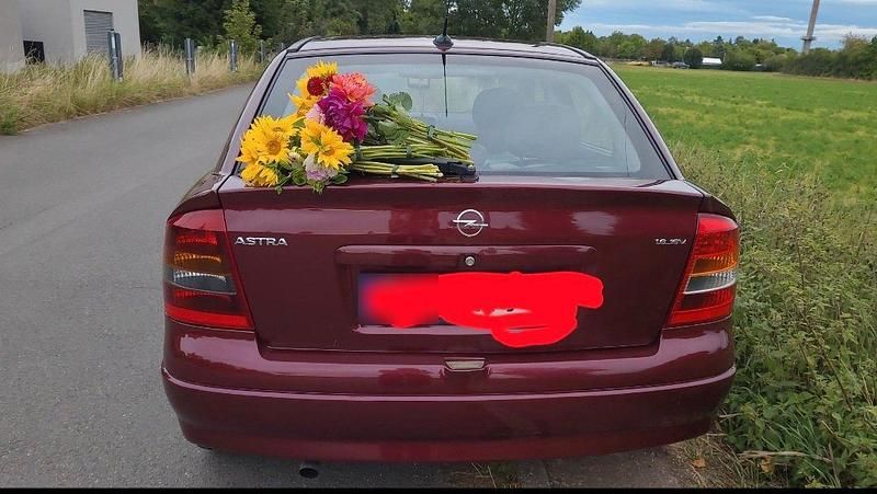 Gebraucht Opel Astra 100 PS (73 kW) 2002 Violet Kleinwagen