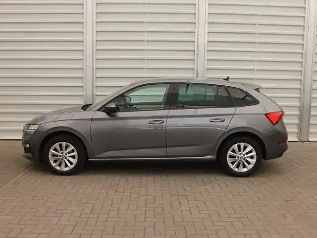 Gebraucht Skoda Scala Tour 110 PS (80 kW) 2023 Grau Kleinwagen