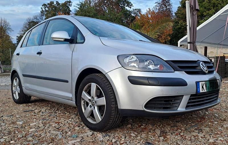 Silber Gebraucht 2006 VW Golf Plus Cross Comfortline Van / Kleinbus | 3.350 € (Fairer Preis) - Bild 1/4