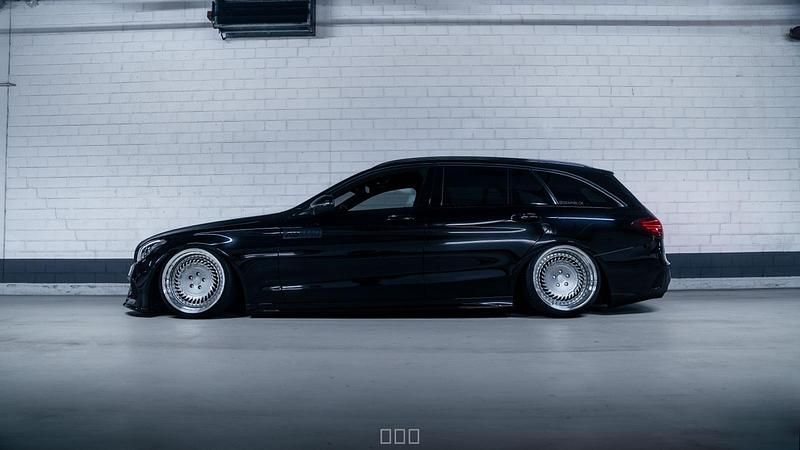 Gebraucht Mercedes C250 AMG line 204 PS (150 kW) 2016 Schwarz Kombi