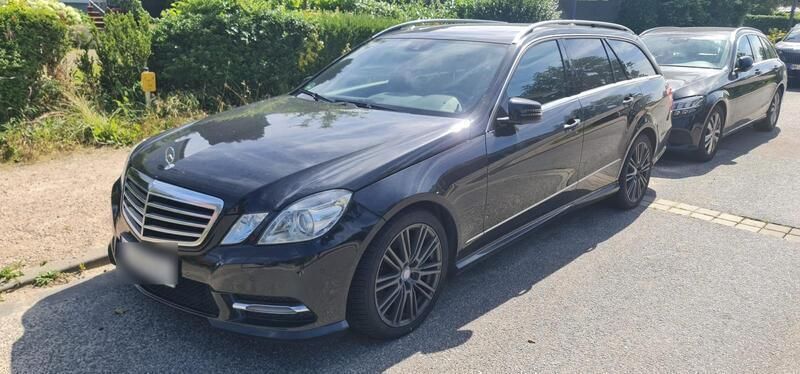 Schwarz Gebraucht 2013 Mercedes E350 Kombi | 6.000 € (Superpreis) - Bild 1/4