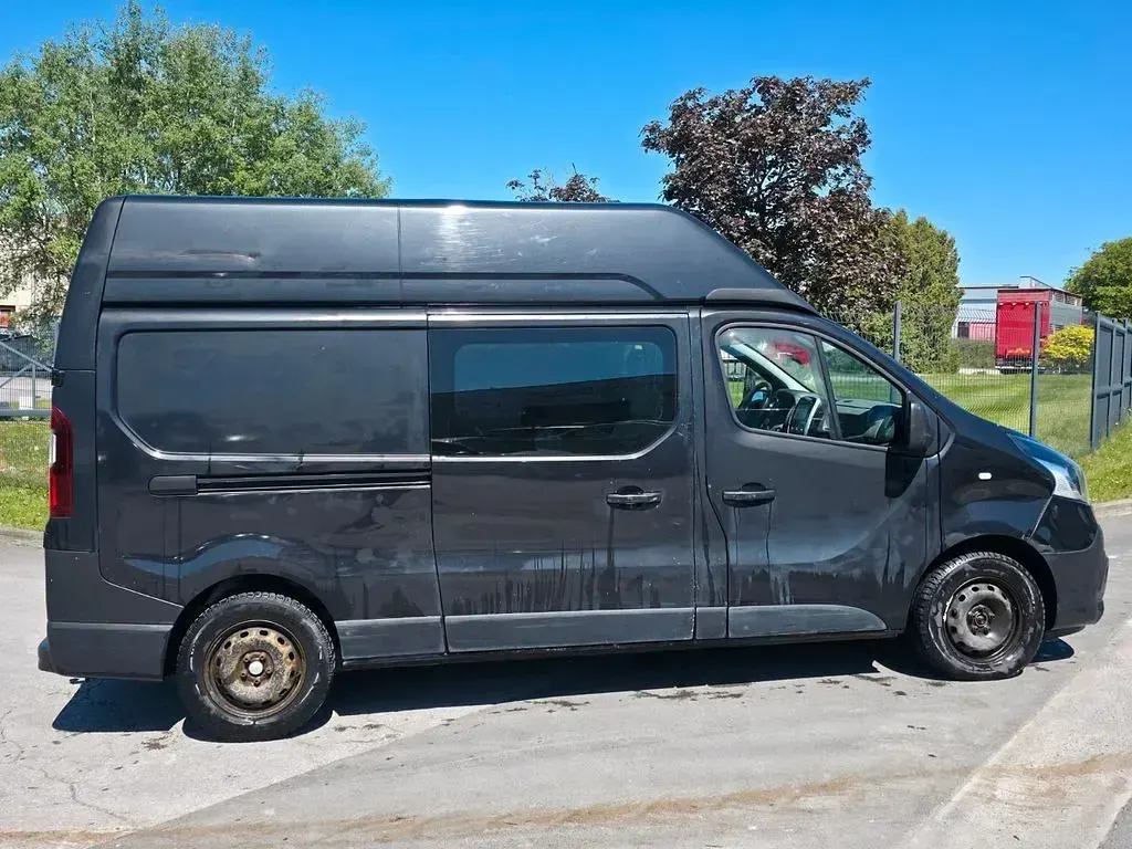 Gebraucht Renault Trafic 140 PS (102 kW) 2016 Schwarz Van / Kleinbus