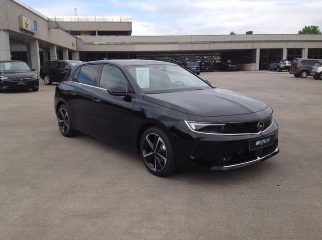 Second-hand Opel Astra Elegance 131 CP (96 kW) 2023 Negru Berlinǎ