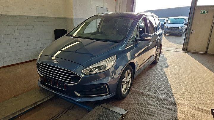 Blau Gebraucht 2021 Ford Galaxy Titanium Van / Kleinbus | 18.900 € (Fairer Preis) - Bild 1/4