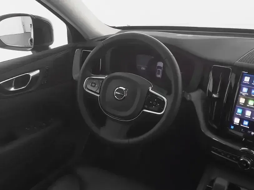 Gebraucht Volvo XC60 Plus 257 PS (189 kW) 2025 Schwarz SUV