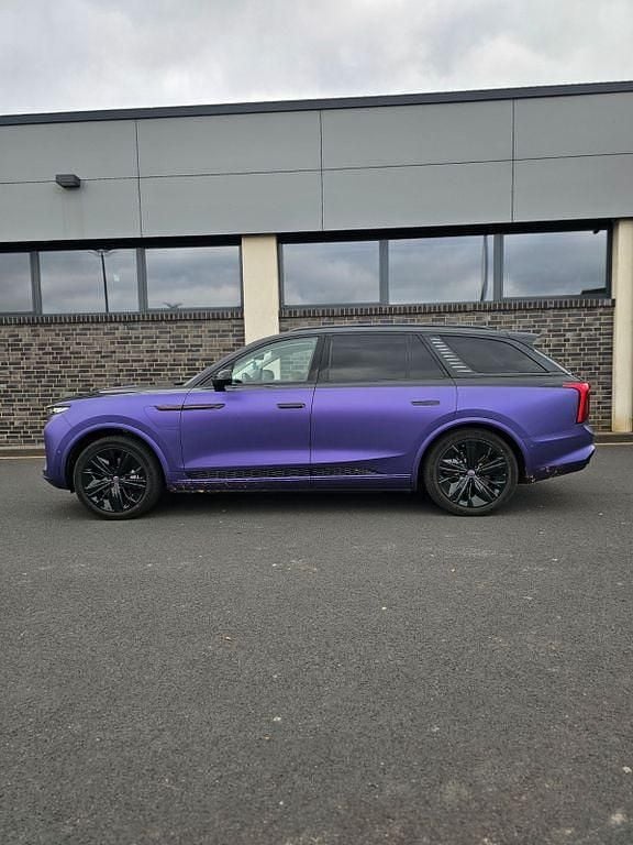 Violett Gebraucht 2022 Hongqi E-HS9 SUV | 64.650 € - Bild 1/4