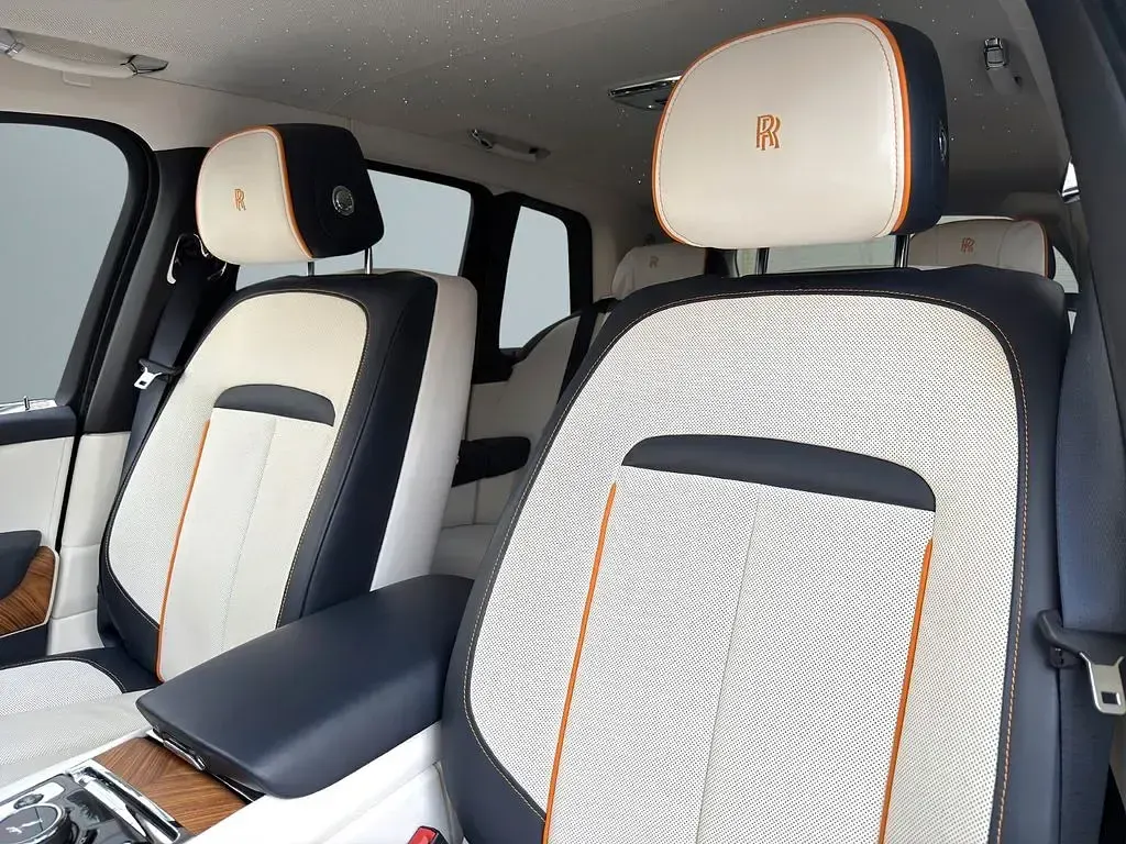 Gebraucht Rolls Royce Cullinan 571 PS (419 kW) 2021 Weiß SUV