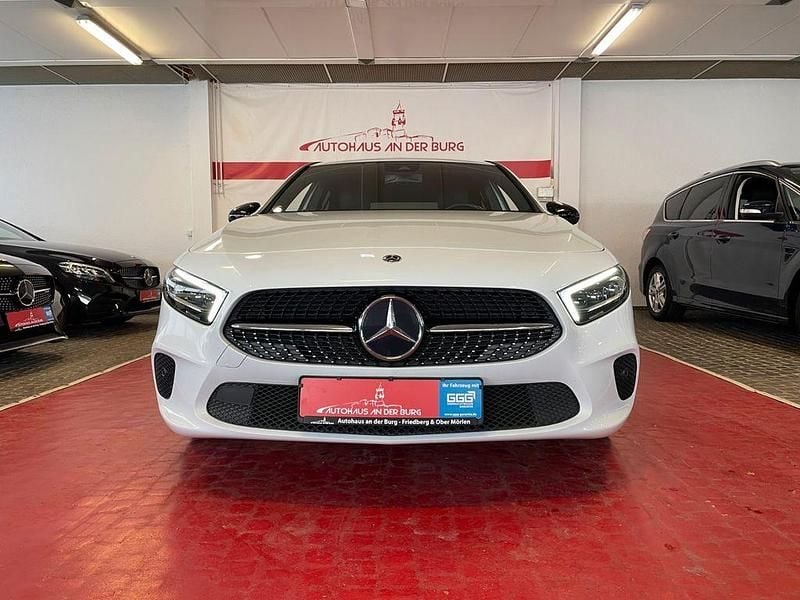 Gebraucht Mercedes A220 190 PS (139 kW) 2021 Digitalweiss  metalliclack Limousine