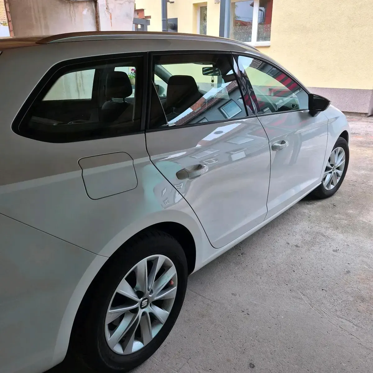 Gebraucht Seat Leon 120 PS (88 kW) 2019 Weiß Kombi