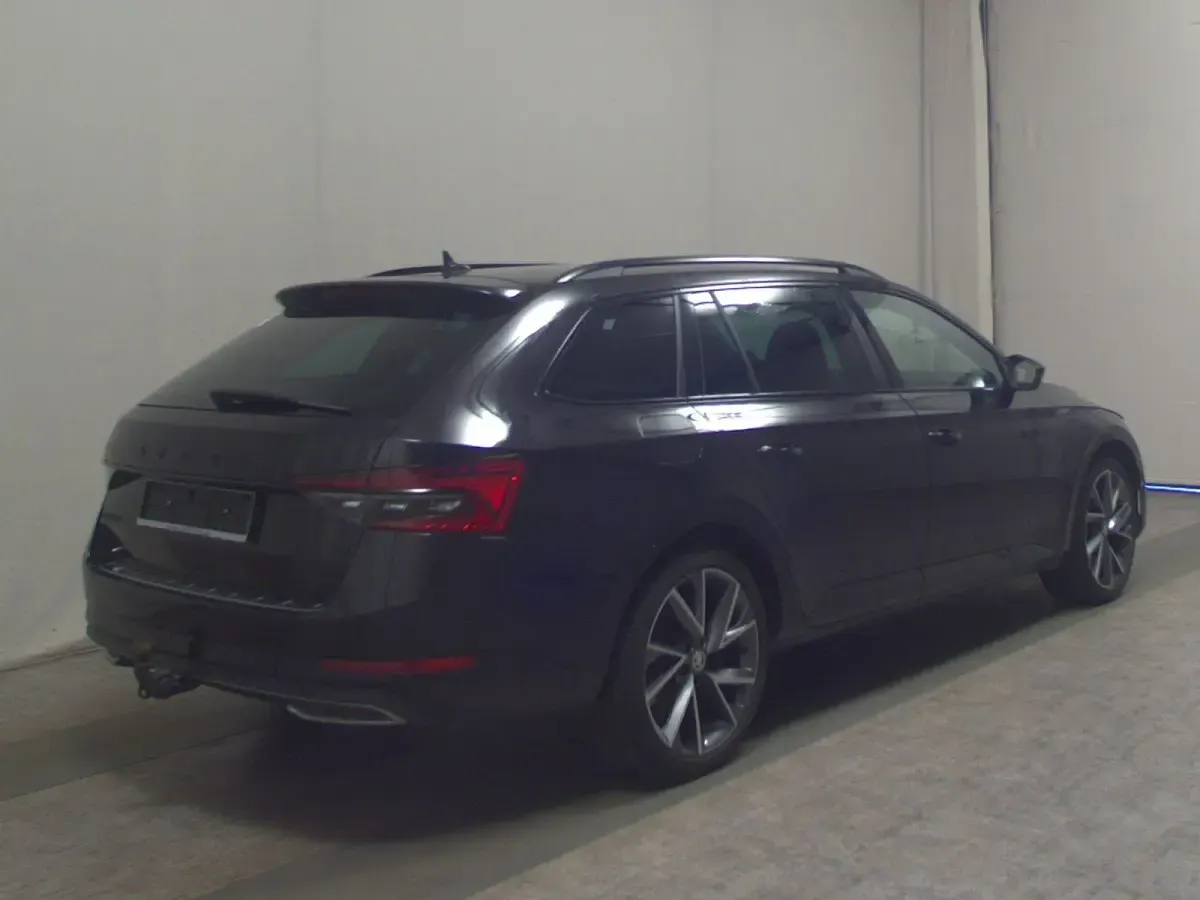 Gebraucht Skoda Superb SportLine 218 PS (160 kW) 2020 Schwarz Kombi