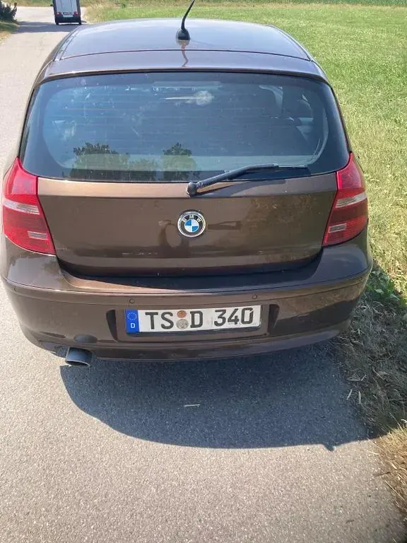 Gebraucht BMW 118 143 PS (105 kW) 2010 Braun Kleinwagen
