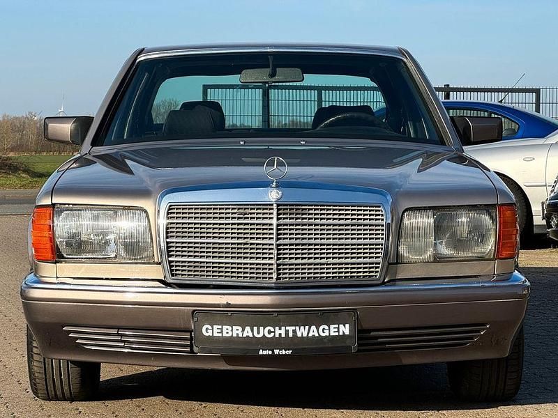 Gebraucht Mercedes 500 SE 245 PS (180 kW) 1985 Gold Limousine