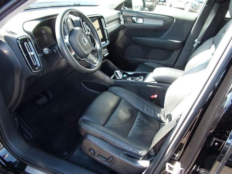 Gebraucht Volvo XC40 Plus 197 PS (144 kW) 2022 Schwarz SUV