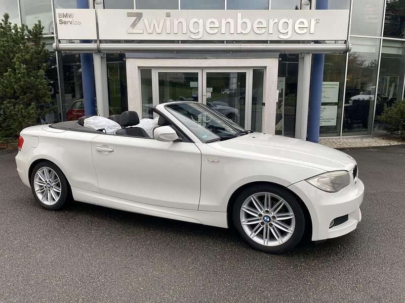 Alpinweiss iii Gebraucht 2011 BMW 118 Cabriolet M Sport Cabrio | 4.498 € (Fairer Preis) - Bild 1/4